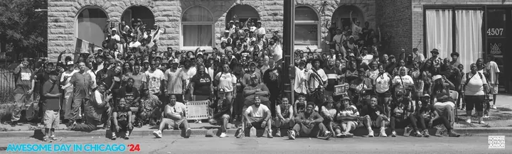 Black and white group photo of a large crowd at Awesome Day In Chicago 2024.